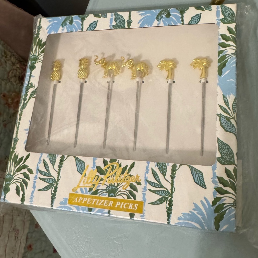 Lilly Pulitzer gift with purchase
